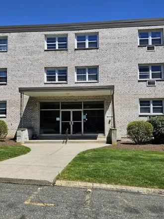 Buy this 2 bed condo on 300 Meadowside Rd Apt 310 in Milford, Connecticut