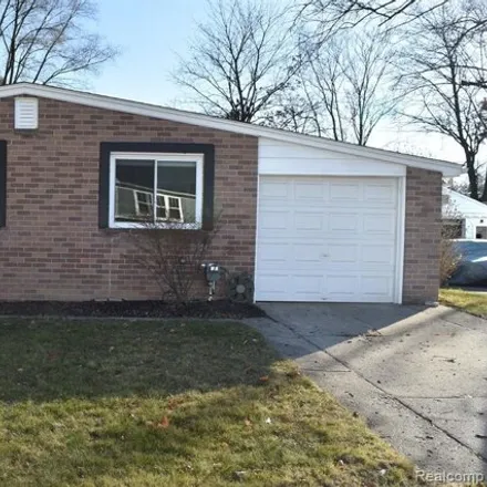 Rent this 3 bed house on 647 Cherry Avenue in Royal Oak, MI 48073