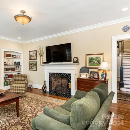 Image 4 - 614 Olde Cotswold Court, Providence Park, Charlotte, NC 28211, USA - House for sale