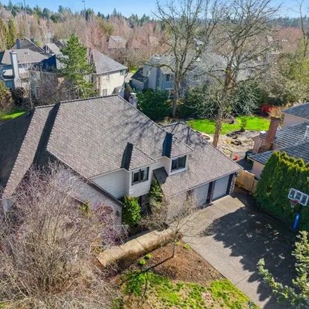 Image 5 - 14081 Edenberry Drive, Lake Oswego, OR 97035, USA - House for sale