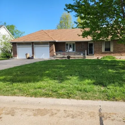Buy this 3 bed house on 551 Meadowlark Drive in Clinton, MO 64735