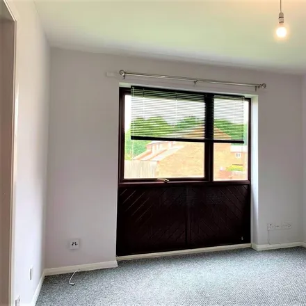 Image 2 - Canterbury Close, East Riding of Yorkshire, HU17 8PS, United Kingdom - Apartment for rent