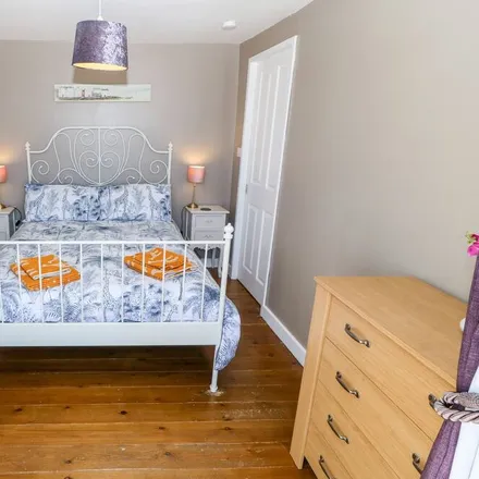 Rent this 3 bed townhouse on Cylch-y-Garn in LL65 4HA, United Kingdom