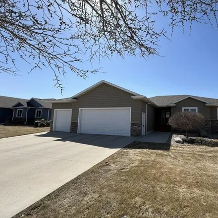 Image 1 - 1852 MacKenzie Avenue, Melrose Addition, Aberdeen, SD 57401, USA - House for sale