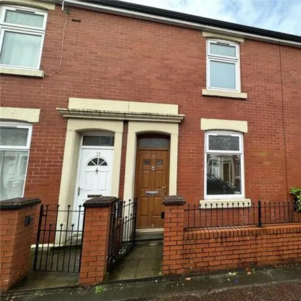 Rent this 3 bed townhouse on Sandon Street in Blackburn, BB2 2NS