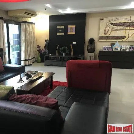 Image 4 - Viscaya Private Residences, Soi Phop Mit, Vadhana District, Bangkok 10110, Thailand - Apartment for sale