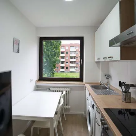 Rent this 3 bed apartment on Kölner Landstraße 334 in 40589 Dusseldorf, Germany
