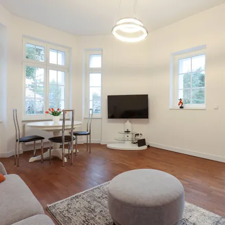 Rent this 2 bed apartment on Fontanestraße 17 in 14193 Berlin, Germany