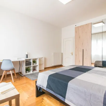 Rent this 5 bed apartment on Via Tiziano Aspetti in 8, 35100 Padua Province of Padua