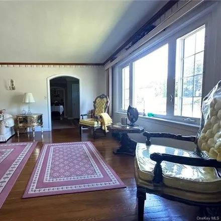Image 5 - 311 Westchester Ave, Mount Vernon, New York, 10552 - House for sale