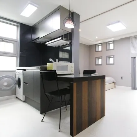 Rent this 1 bed apartment on 637-13 Yeoksam-dong in Gangnam-gu, Seoul