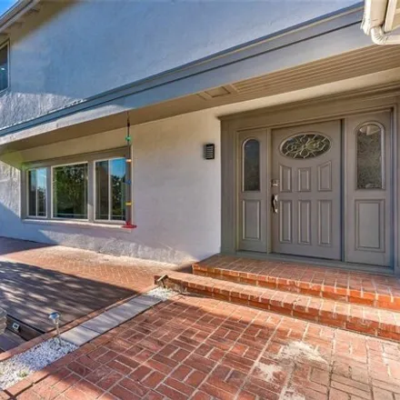 Image 4 - 4223 Dundee Drive, Los Angeles, CA 90027, USA - House for rent