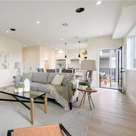 Image 4 - 1503 West 207th Street, Los Angeles, CA 90501, USA - House for sale