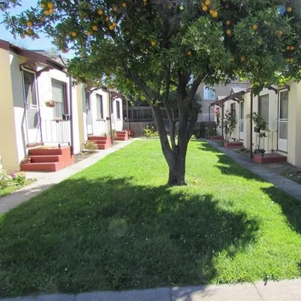 Buy this 8 bed house on Telephone Alley in Petaluma, CA 94952