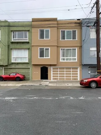 Rent this 3 bed apartment on 118;120;132 Holloway Avenue in San Francisco, CA 94112
