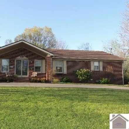 Buy this 2 bed house on 375 Heritage Drive in Mayfield, KY 42066