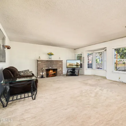 Image 6 - 344 Crosby Street, Altadena, CA 91001, USA - House for sale