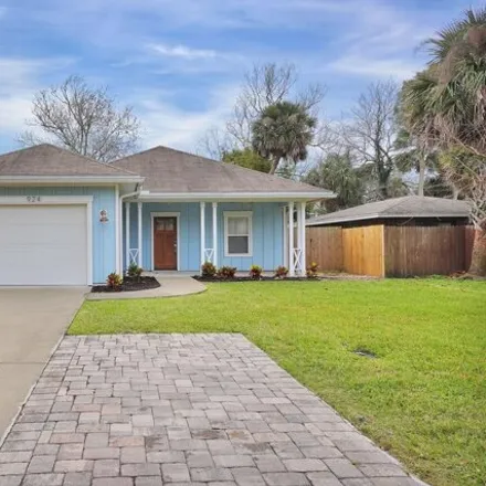 Buy this 3 bed house on 928 13th Avenue South in Jacksonville Beach, FL 32250
