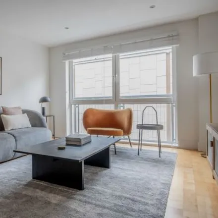 Rent this 3 bed apartment on 60 Vauxhall Bridge Road in London, SW1V 2RP