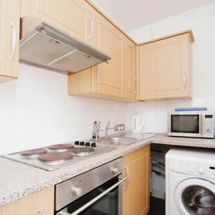Rent this 1 bed apartment on 15 Redcross Street in Bristol, BS2 0BA