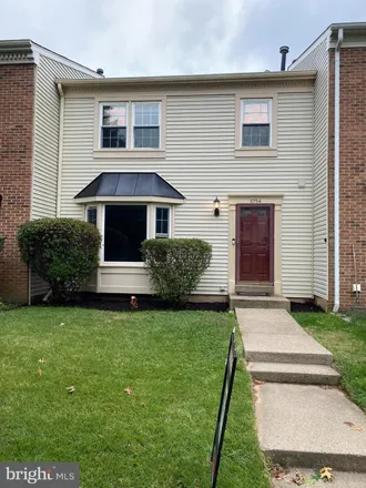 Rent this 4 bed townhouse on O12 in Lakeside Oak Lane, Burke