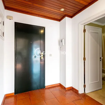 Rent this 1 bed apartment on Avenida Marginal 6912 in 2765-353 Cascais, Portugal