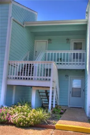 Buy this 2 bed condo on 650 Lauderdale Drive in Rockport, TX 78382