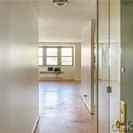 Image 3 - 290 West 232nd Street, New York, NY 10463, USA - Apartment for sale