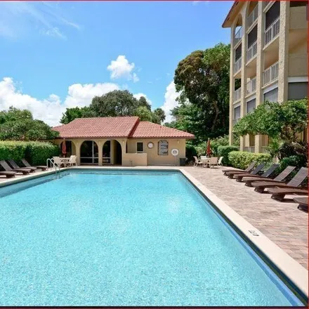 Rent this 2 bed condo on 673 Northeast 2nd Avenue in Boca Raton, FL 33432