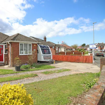 Buy this 3 bed house on Kelsons Avenue in Thornton, FY5 4DP