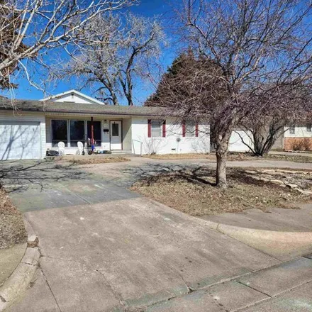 Buy this 6 bed house on 1117 Downing Avenue in Hays, KS 67601