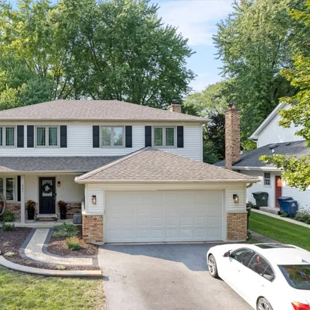 Image 1 - 921 Creekside Circle, Naperville, IL 60563, USA - House for sale