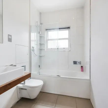 Rent this 2 bed apartment on 6 Onslow Square in London, SW7 3NS