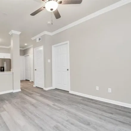 Rent this 1 bed apartment on 2275 Bellefontaine Street in Houston, TX 77030