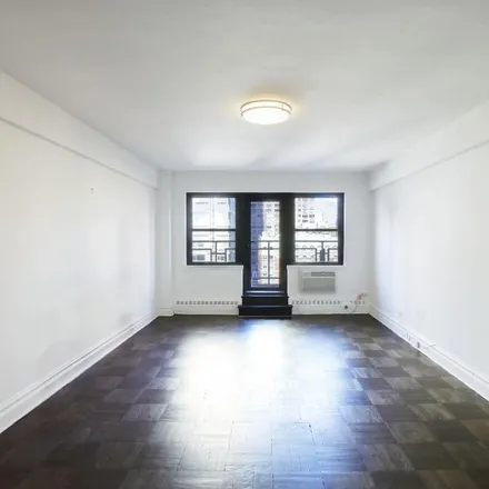 Image 3 - 219 East 69th Street, New York, NY 10021, USA - Apartment for rent