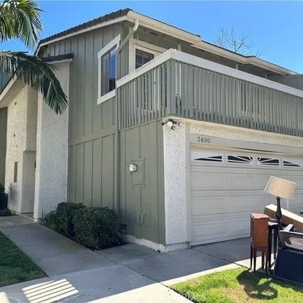 Rent this 3 bed townhouse on 2508 Calle Hermosa in Thousand Oaks, CA 91360