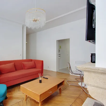 Image 9 - 8 Rue de Vézelay, 75008 Paris, France - Apartment for rent