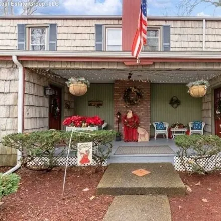 Image 3 - 210 Pascack Road, Woodcliff Lake, Bergen County, NJ 07677, USA - House for sale
