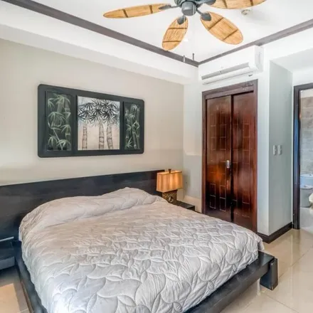 Rent this 3 bed apartment on Costa Rica