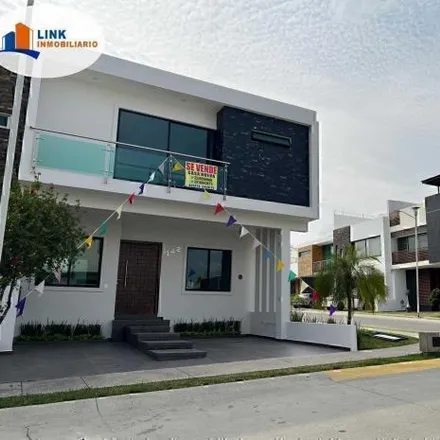 Buy this 4 bed house on Avenida La Cima 494 in La Cima de Zapopan, 45133 Zapopan