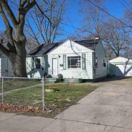 Buy this 3 bed house on 3113 9th Street in Muskegon Heights, MI 49444