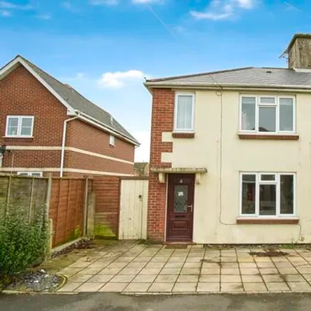 Buy this 3 bed duplex on 8 in 6 Nelson Road, Newport