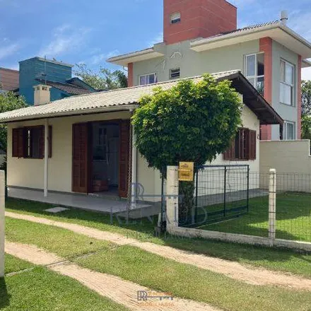 Rent this 2 bed house on Rua Luiz Alexandrino Silva in Governador Celso Ramos - SC, 88190-000