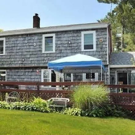 Rent this 4 bed house on 4 Park Circle in White Island Shores, Wareham
