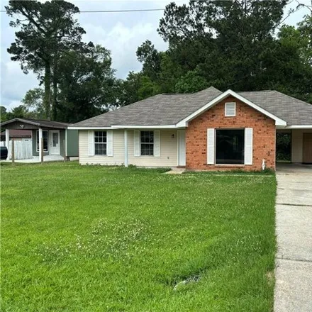 Buy this 3 bed house on 14141 Lindsey Drive in Happy Woods, Tangipahoa Parish