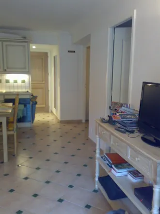 Image 5 - 44 Chemin des Canissons, 83240 Cavalaire-sur-Mer, France - Apartment for rent