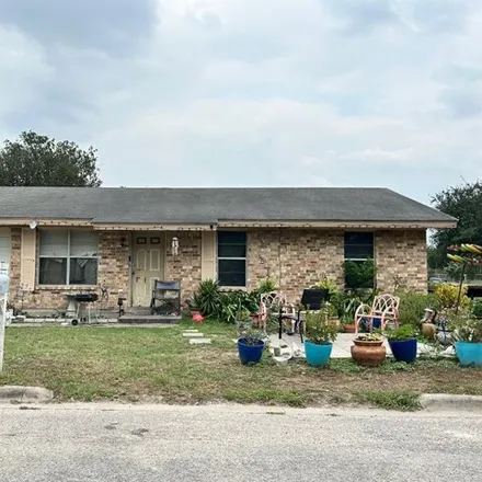 Buy this 3 bed house on 920 North Morris Street in Beeville, TX 78102