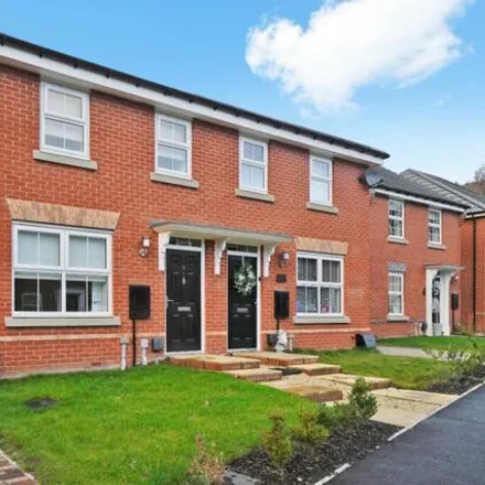 Rent this 3 bed duplex on Willow Walk in Barnsley, S35 0ES