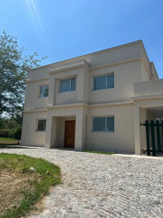 Rent this 3 bed house on unnamed road in Partido de Berazategui, 1885 Hudson