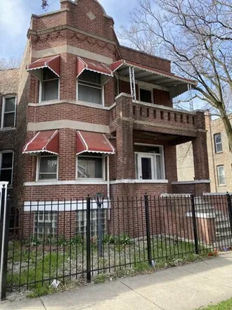 Buy this 6 bed house on 522 North Hamlin Avenue in Chicago, IL 60651